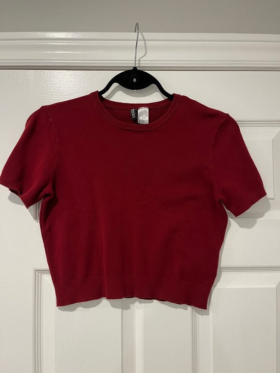 H&M Tops - H&M Women’s Short-Sleeve Crewneck Top - Red Small